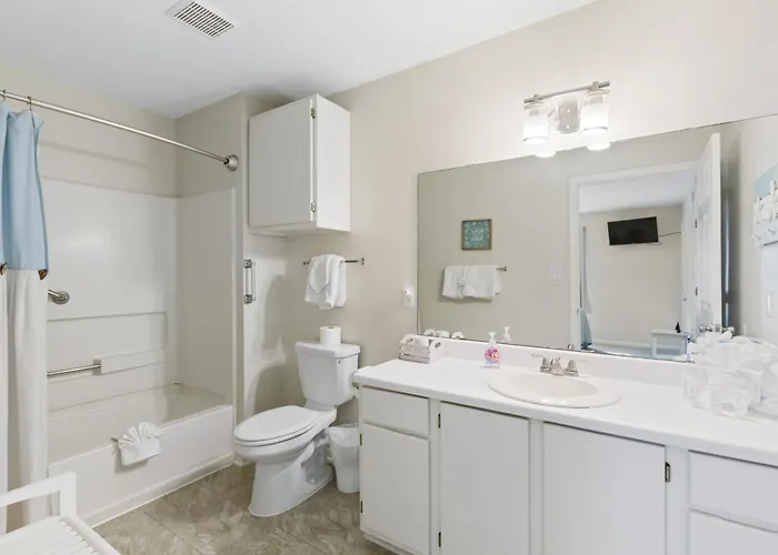 Apartment Colony Club H6 *